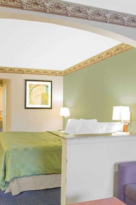 Hotel Days Inn by Wyndham Nacogdoches/SFA University/Downtown photo 4