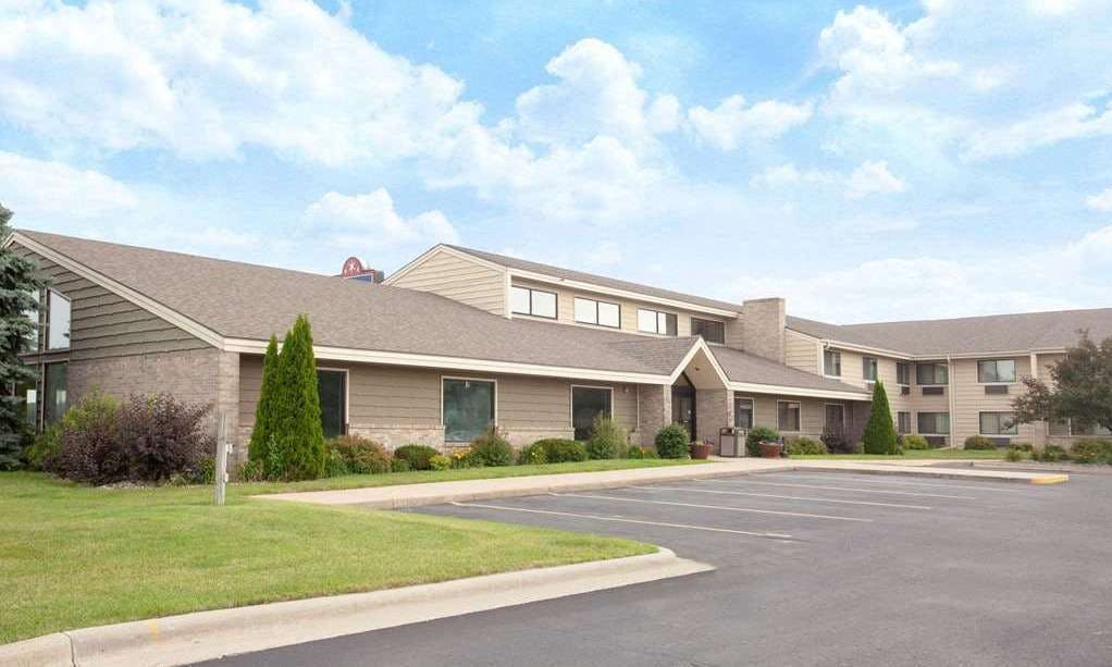 AmericInn by Wyndham Albert Lea
