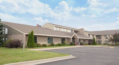 AmericInn by Wyndham Albert Lea