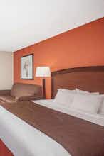 Hotel AmericInn by Wyndham Albert Lea photo 1