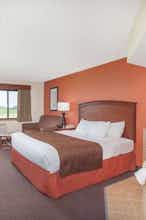 Hotel AmericInn by Wyndham Albert Lea photo 4