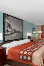 Hotel Super 8 by Wyndham Bradenton Sarasota Area photo 1