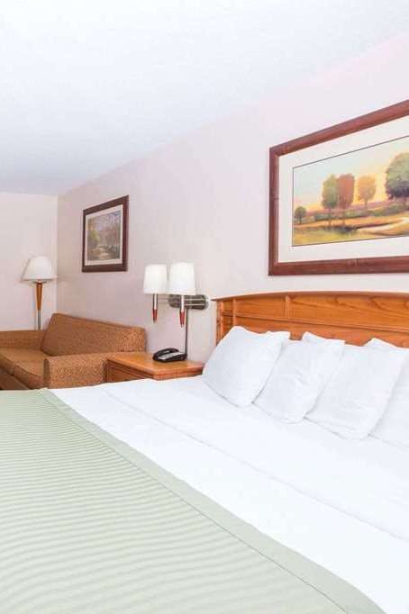 Hotel Ramada Des Moines photo 2