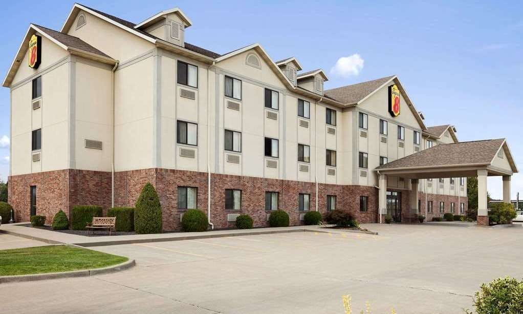 Super 8 by Wyndham Perryville