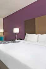 Hotel La Quinta Inn Suites Lookout M photo 2