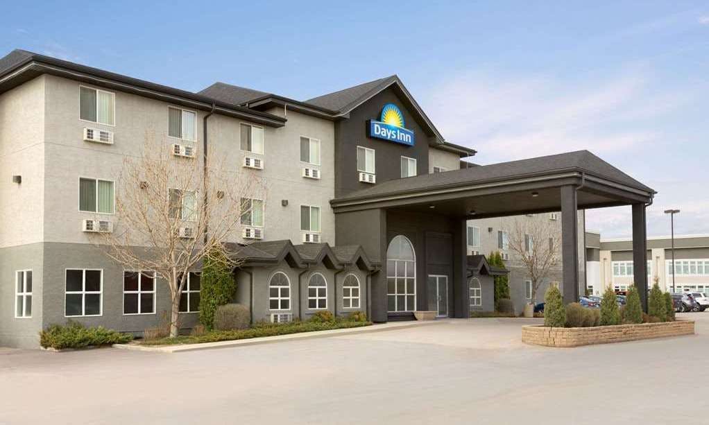 Days Inn by Wyndham Steinbach