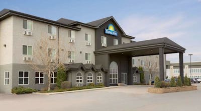 Days Inn by Wyndham Steinbach