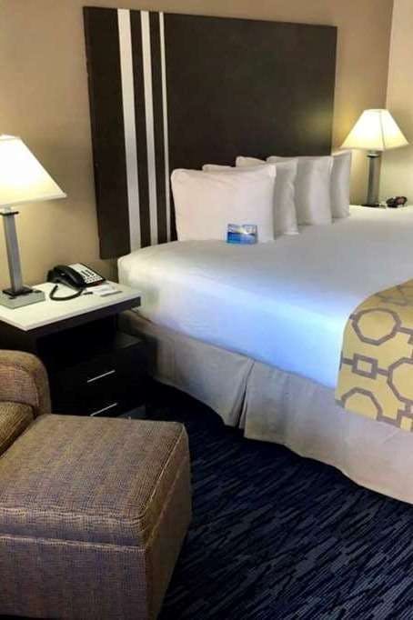 Hotel Baymont by Wyndham Port Arthur/Groves Area photo 1