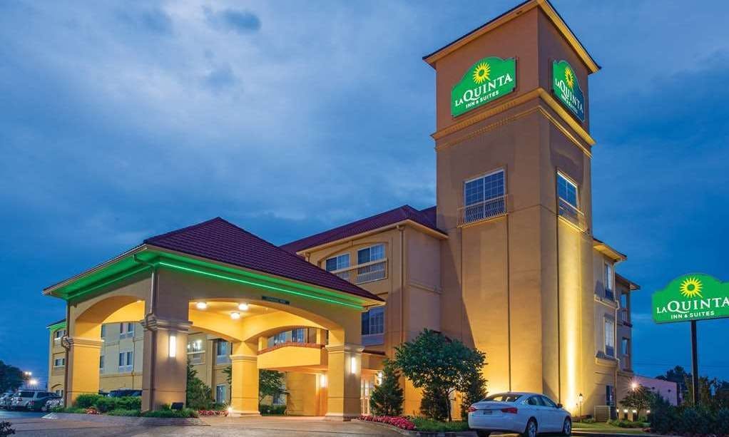 La Quinta Inn & Suites by Wyndham Tulsa Airpt / Expo Square