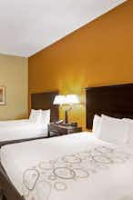 Hotel La Quinta Inn & Suites by Wyndham Tulsa Airpt / Expo Square photo 2