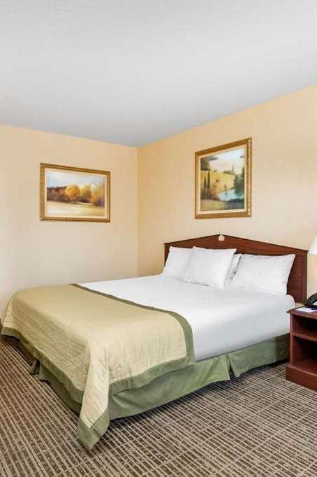 Hotel Baymont by Wyndham Easley/Greenville photo 1