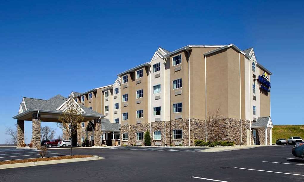 Microtel New Martinsville