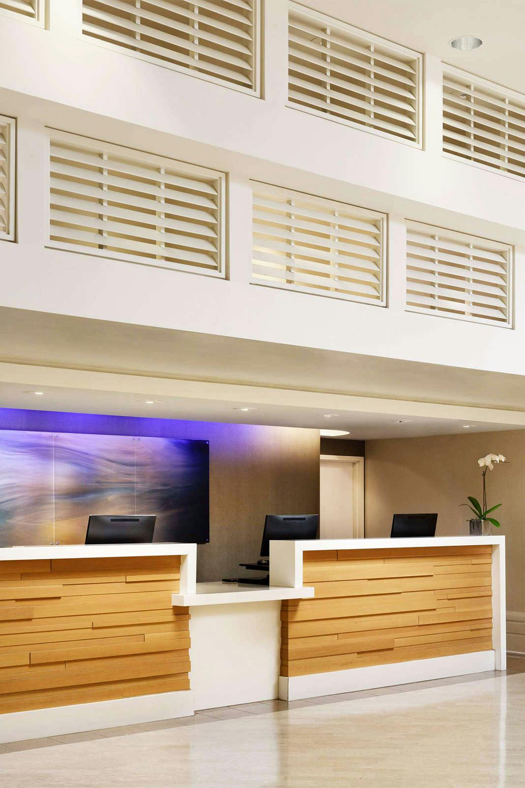 Hotel Sonesta Redondo Beach and Marina photo 4