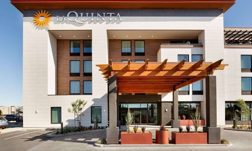 La Quinta Inn & Suites by Wyndham Santa Rosa Sonoma