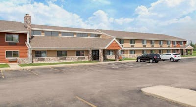 AmericInn by Wyndham Elkhorn Near Lake Geneva