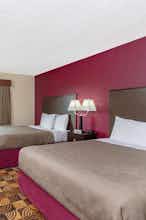 Hotel AmericInn Elkhorn photo 2