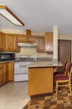 Hotel AmericInn Elkhorn photo 5
