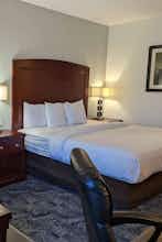 Hotel La Quinta Inn Ste FW NE Mall photo 2