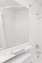 Hotel Days Inn San Marcos photo 5