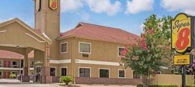 Super 8 by Wyndham Houston/Brookhollow NW