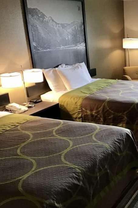 Hotel Super 8 by Wyndham Blackfoot photo 2