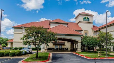 La Quinta Inn & Suites by Wyndham Bentonville