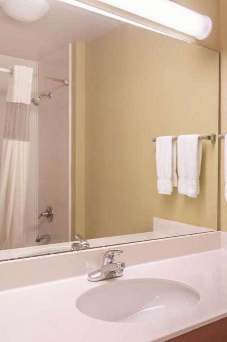 Hotel La Quinta Inn Ste Bentonville photo 4