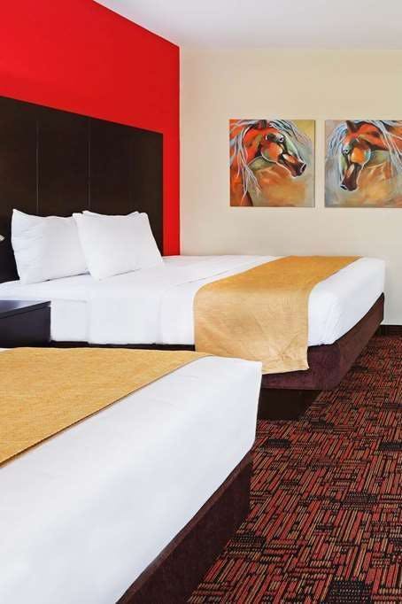 Hotel La Quinta Inn & Suites by Wyndham Elk City photo 1