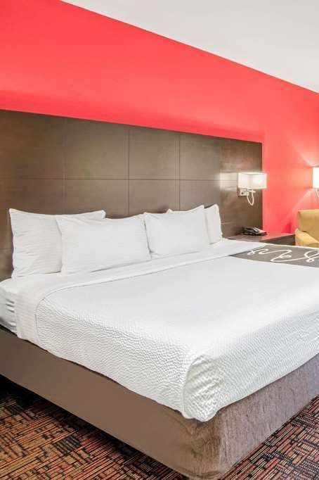 Hotel La Quinta Inn & Suites by Wyndham Elk City photo 3