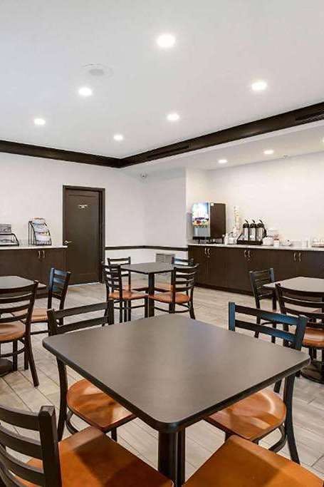 Hotel Travelodge by Wyndham Canton/Livonia Area, MI photo 4