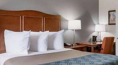 Travelodge by Wyndham Canton/Livonia Area, MI