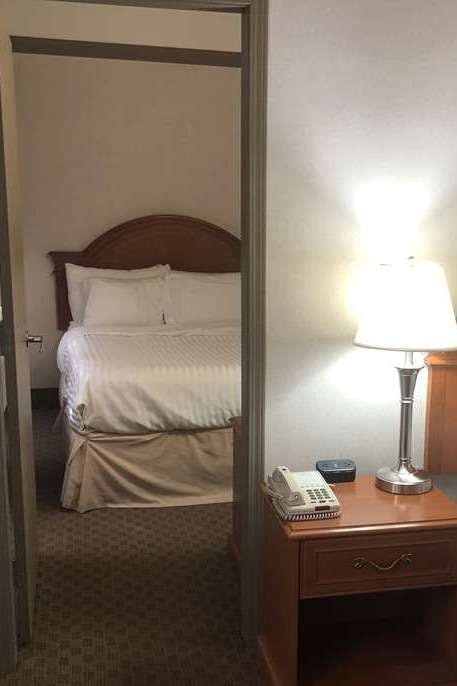 Hotel Ramada Edmonton South photo 2