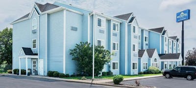 Microtel Tomah