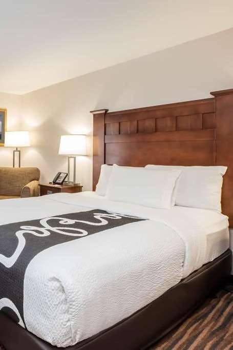 Hotel La Quinta Inn by Wyndham Bend photo 1