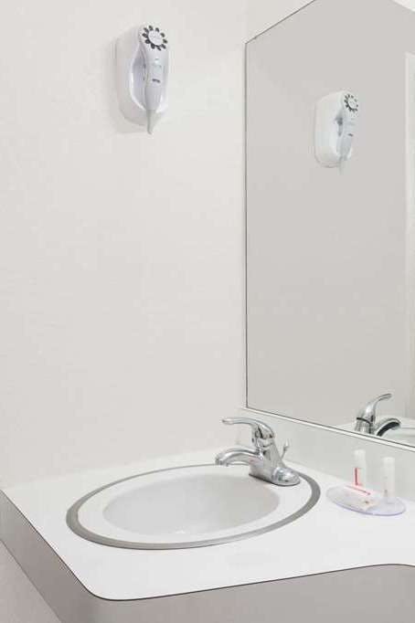 Hotel Howard Johnson Vero Beach Dtn photo 4