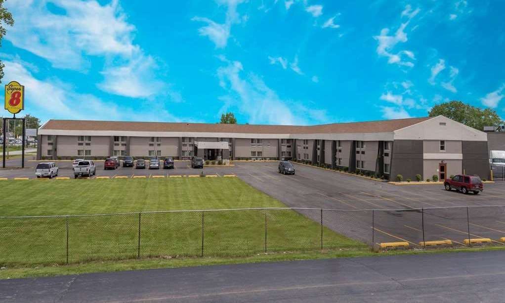 Super 8 by Wyndham South Holland