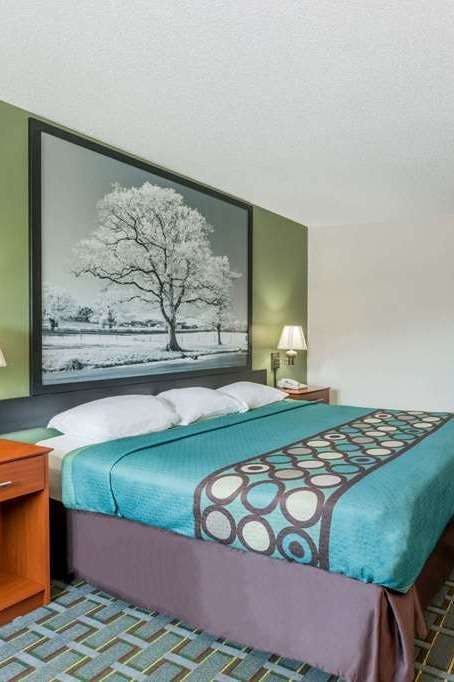 Hotel Super 8 by Wyndham Osceola IA photo 2
