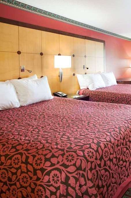 Hotel Days Inn by Wyndham Covington photo 2