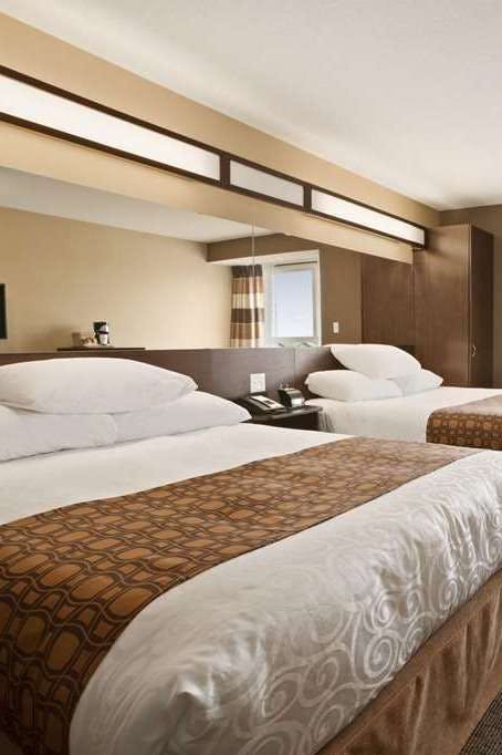 Hotel Microtel Blackfalds Red Deer N photo 1