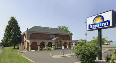 Days Inn by Wyndham Willmar
