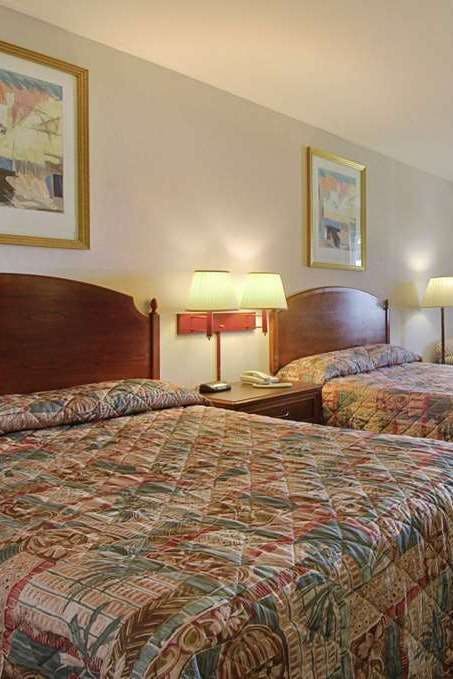 Hotel Howard Johnson by Wyndham Williamstown photo 1