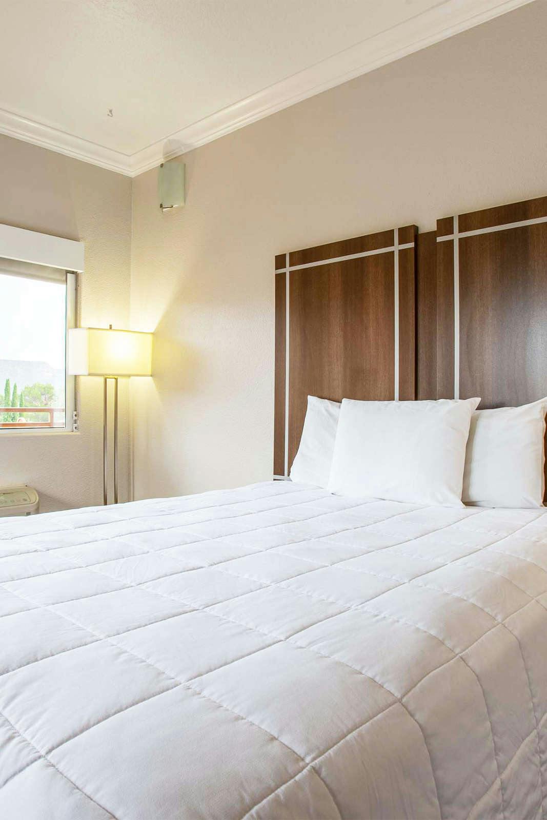 Hotel Wildflower Inn at Bell Rock photo 2