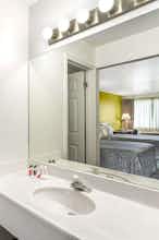 Hotel Days Inn Delta photo 5