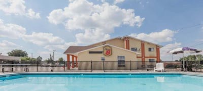 Super 8 Chickasha