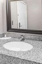 Hotel Super 8 by Wyndham Chickasha photo 4