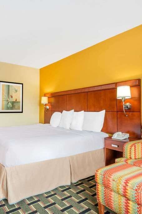 Hotel Days Inn Knoxville East photo 2