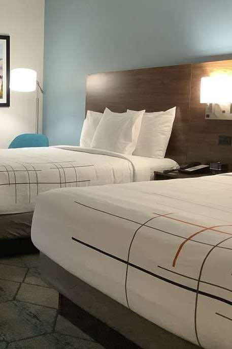 Hotel La Quinta Inn & Suites by Wyndham Littleton/Red Rocks photo 1