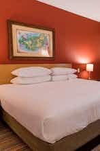 Hotel Howard Johnson Anaheim WaterPG photo 4
