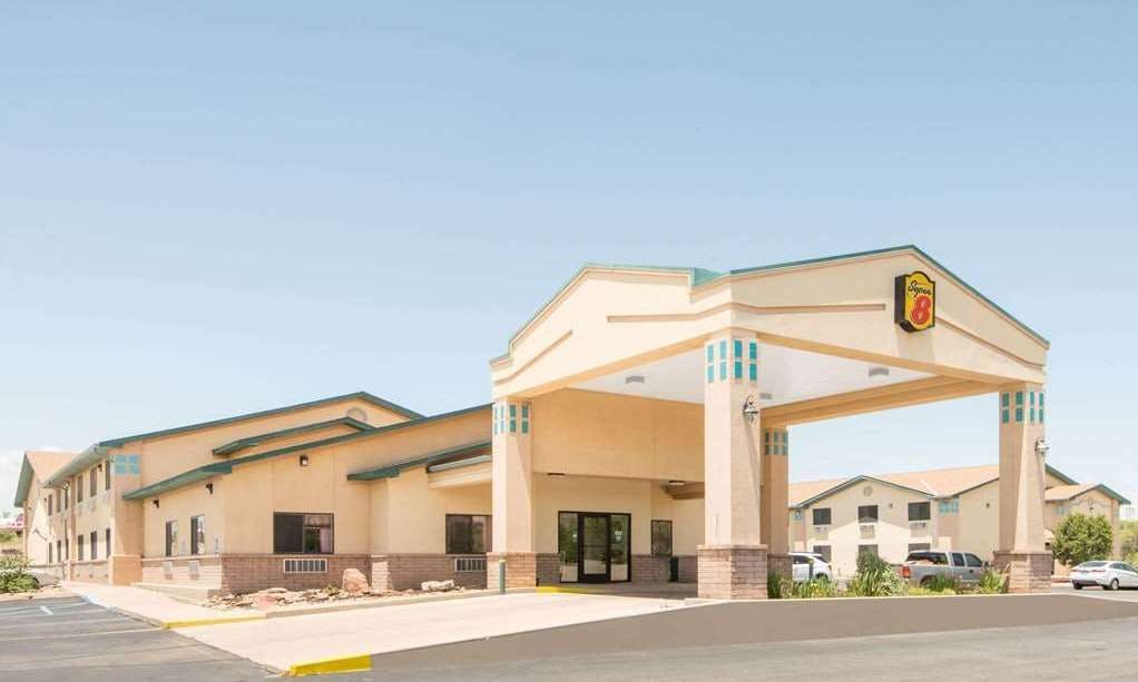 Super 8 by Wyndham Santa Rosa