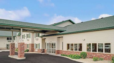 Super 8 by Wyndham Rogers Minnesota